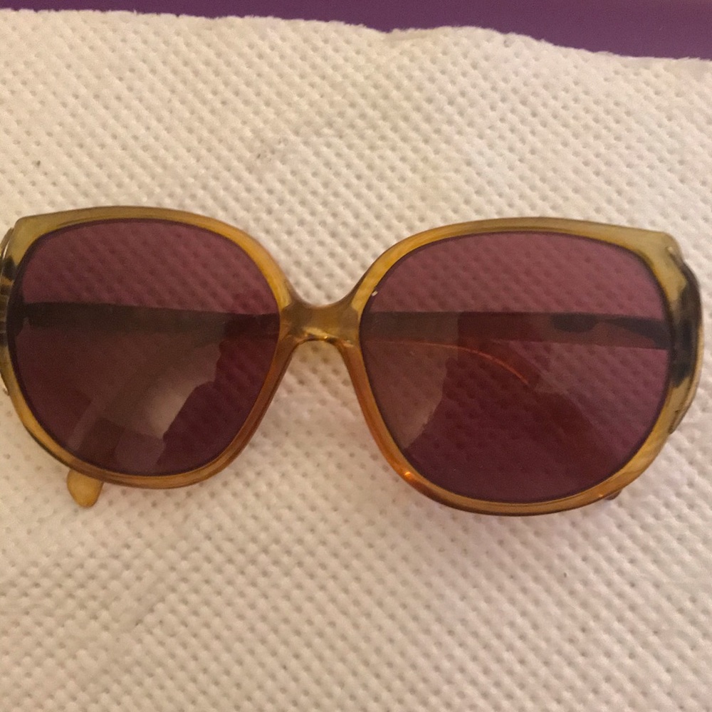 Dior vintage amber brown glasses with cleaning cloth🌺❤️